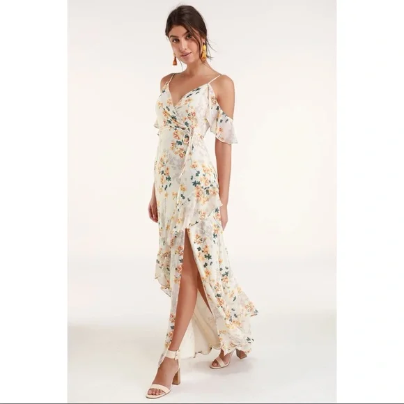 NWOT Lulus Shadow Blooms Cream Floral Print Ruffled Maxi Dress XS Small - Picture 4 of 16